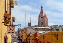 Streets and the parroquia of San Miguel de Allende