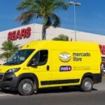 Mercado Libre van in front of SEARS store