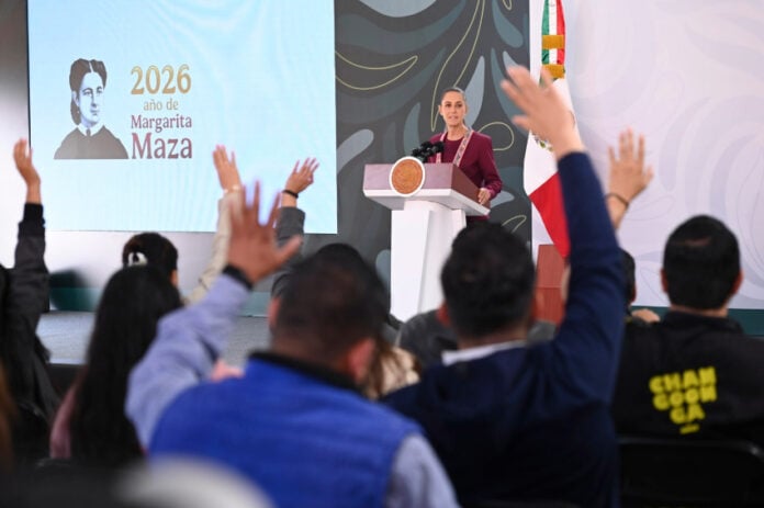 President Sheinbaum at the podium of her July 3 mañanera