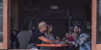 tourists in Rosarto restaurant