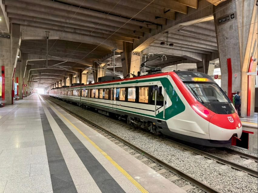 New rail lines will connect central Mexico to the Pacific and points north