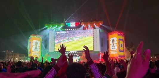 Mexico News Daily's summer journalism intern, Jared Tucker, watched Mexico vs. Ecuador from the Zócalo FIFA Fan Festival on Tuesday.