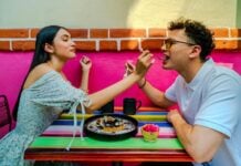 Couple enjoying ice cream in Mexico City