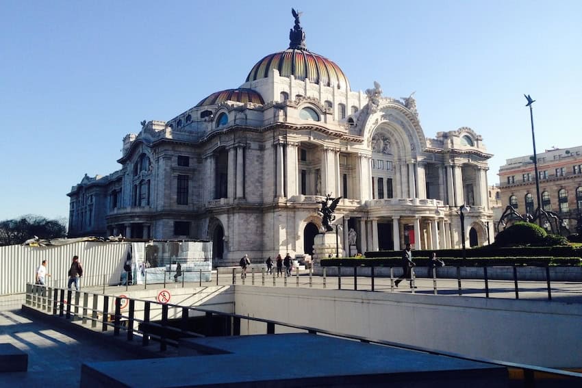 Palacio de Bellas Artes in Mexico City seen in its entirety