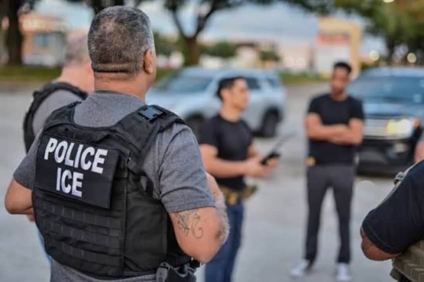ICE agent in Houston in roundup of illegals