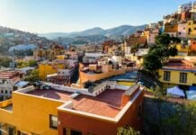 Guanajuato, Guanajuato view of colorful buildings