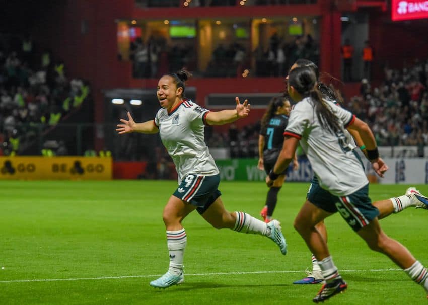 El Tri Femenil celebrates a win over Puerto Rico in April 2026