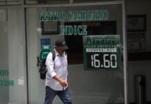 peso exchange rate at 16.60