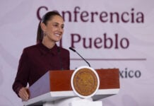 President Claudia Sheinbaum at the podium of her August 7 mañanera