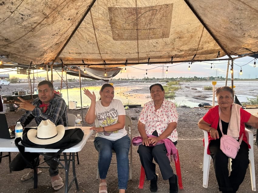 Women protesting ammonia plant in Topolobampo