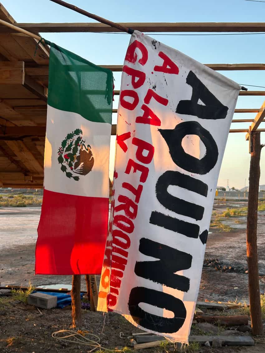 Mexican and ammonia plant protest flags in Topolobampo