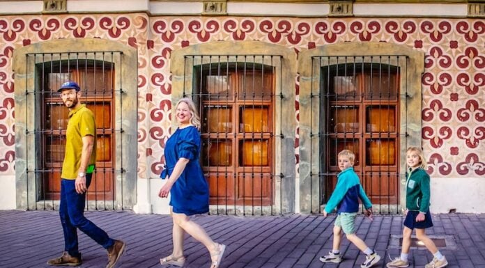 Expat family in Mexico with kids