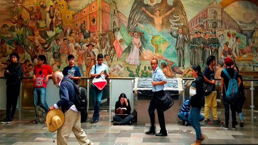 García Bustos' Mexico City mural "The University on the Threshold of the 21st Century"