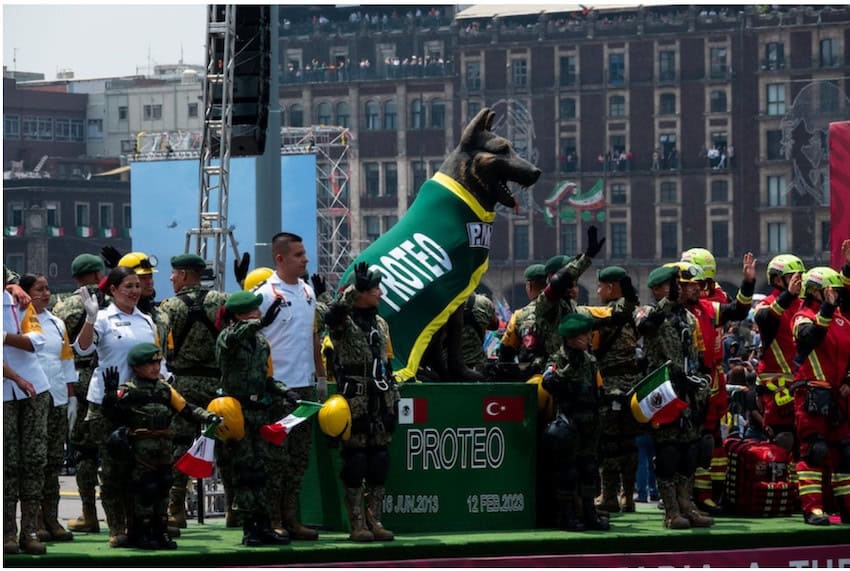 An event honoring the earthquake rescue brigades in Mexico.