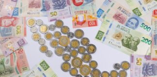According to our recent survey, 7 in 10 respondents think their money is safe or very safe in banks in Mexico and the majority have not been victims of a financial crime.
