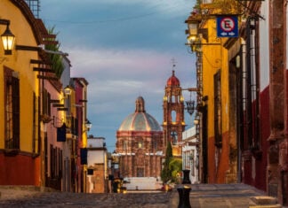 The Temple of San Francisco in San Miguel de Allende.