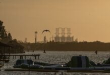 Olmeca Refinery from a distance