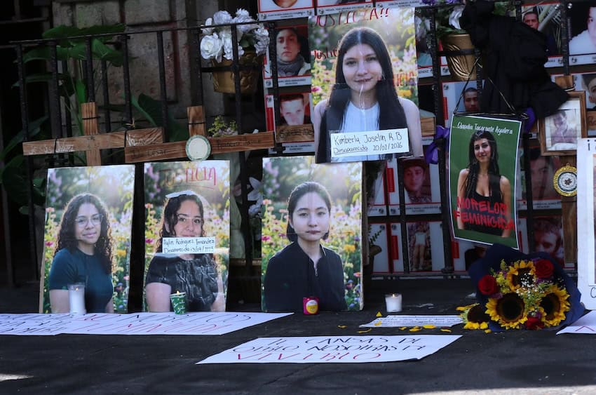 A memorial in Cuernavaca remembering five women who were killed while studying at UAEM. Karol Toledo Gómez (L), Michelle Fuentes Calderón (third from left), Kimberly Joselín Ramos Beltrán (top) and Claudia Tacoronte Aguilera (R) died in 2026. Aylin Rodríguez Fernández (second from left), also a student, was killed in 2025.