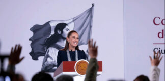 President Sheinbaum presides at her September 21 mañanera press conference