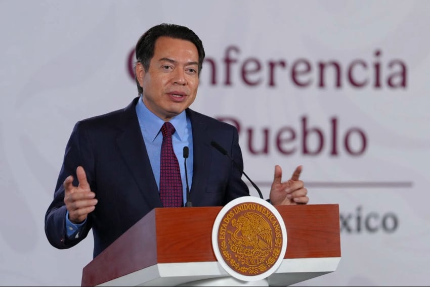 Education Minister Mario Delgado at the August 24 mañanera press conference