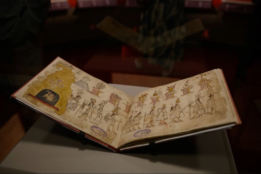 Azcatitlan Codex returns to Mexico after 186 years, on loan from France cover
