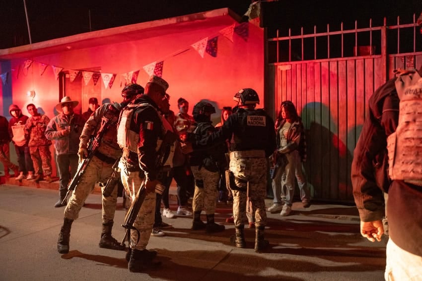 Police breaking up sledgehammer rituals in San Juan de la Vega