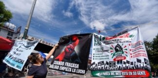 Workers at IMSS Regional General Hospital 220 in Toluca, México state, have staged a sit-in for 10 days now as part of nationwide protests by employees of Mexico's Social Security Institute (IMSS).
