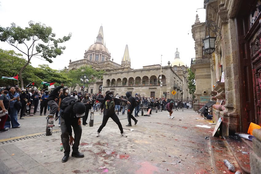 GDL water protest