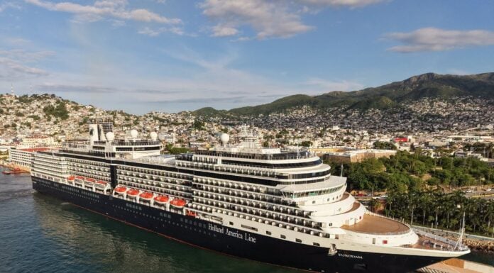 urodam de la naviera Holland America Line que nos visita con 2913