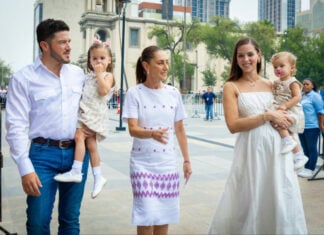 President Sheinbaum with the family of Nuevo León Gov. Samuel García
