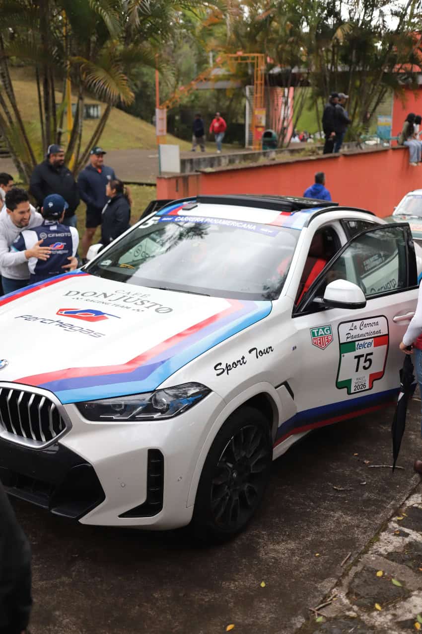 BMW racing in the Carrera Panamericana