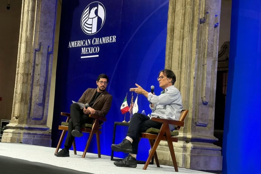 AmCham CEO Pedro Casas participates in a fireside chat with Michael Pettis, during the AmCham Mexico’s October 2026 Economic Forum in Mexico City.