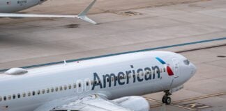 American Airlines plane